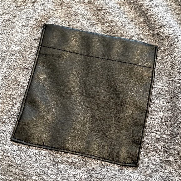 Loft Leather Trim Multi Media Top - Picture 5 of 8